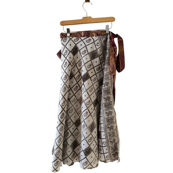 Darn Good Yarn Reversible Ankle Length Sari Silk Wrap Skirt Paisley Print - Picture 1 of 5